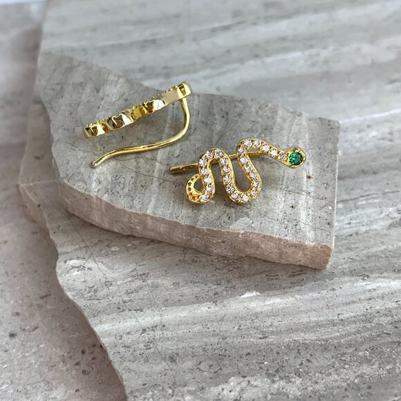 NEW ~ Anthropologie SHASHI Serpent Climber Gold Earrings - Picture 5 of 12